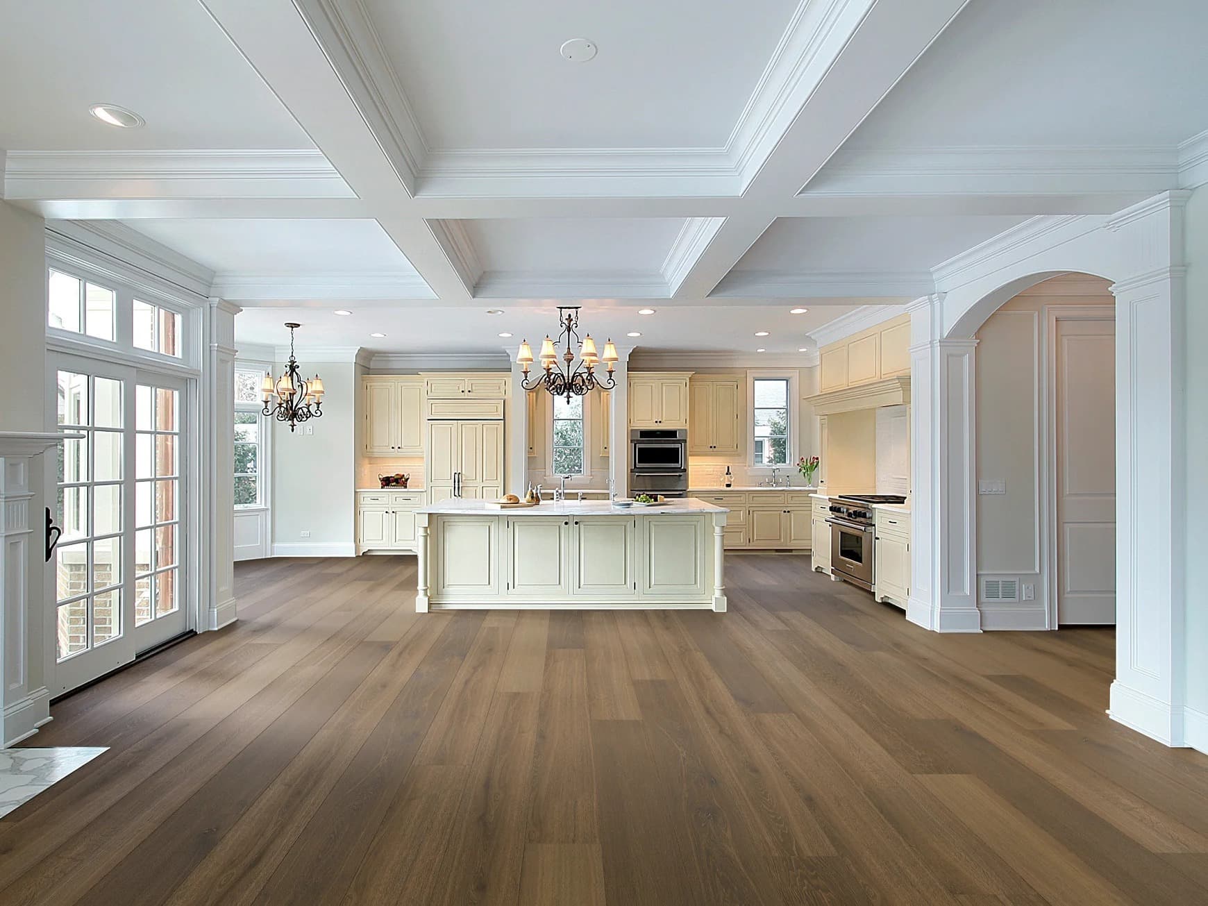 Hardwood & Plank Flooring